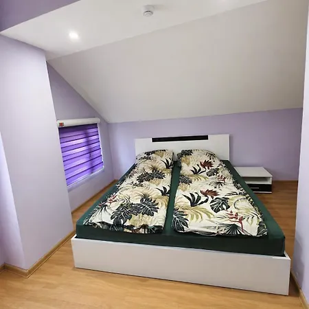 бъчварови- 13 Apartament *